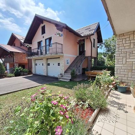 Holiday Home Lana Fuzine Luaran gambar