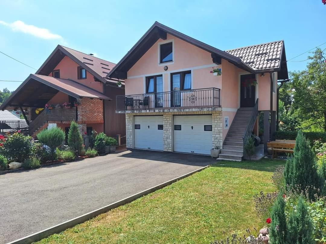Holiday Home Lana Fuzine Luaran gambar
