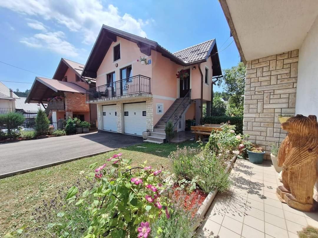Holiday Home Lana Fuzine Luaran gambar