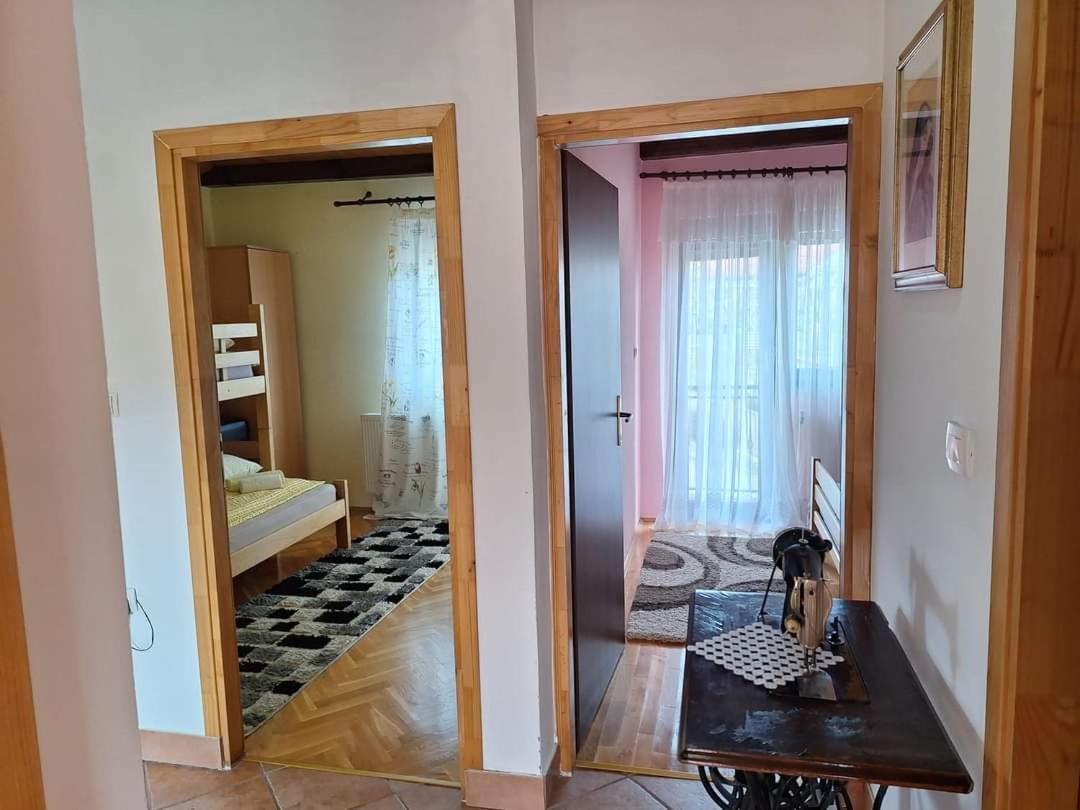 Holiday Home Lana Fuzine Luaran gambar